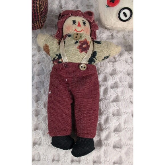 Lot of 6 Vintage Handmade Cloth, Crochet, & Primitive Christmas Ornaments - Picture 6 of 8